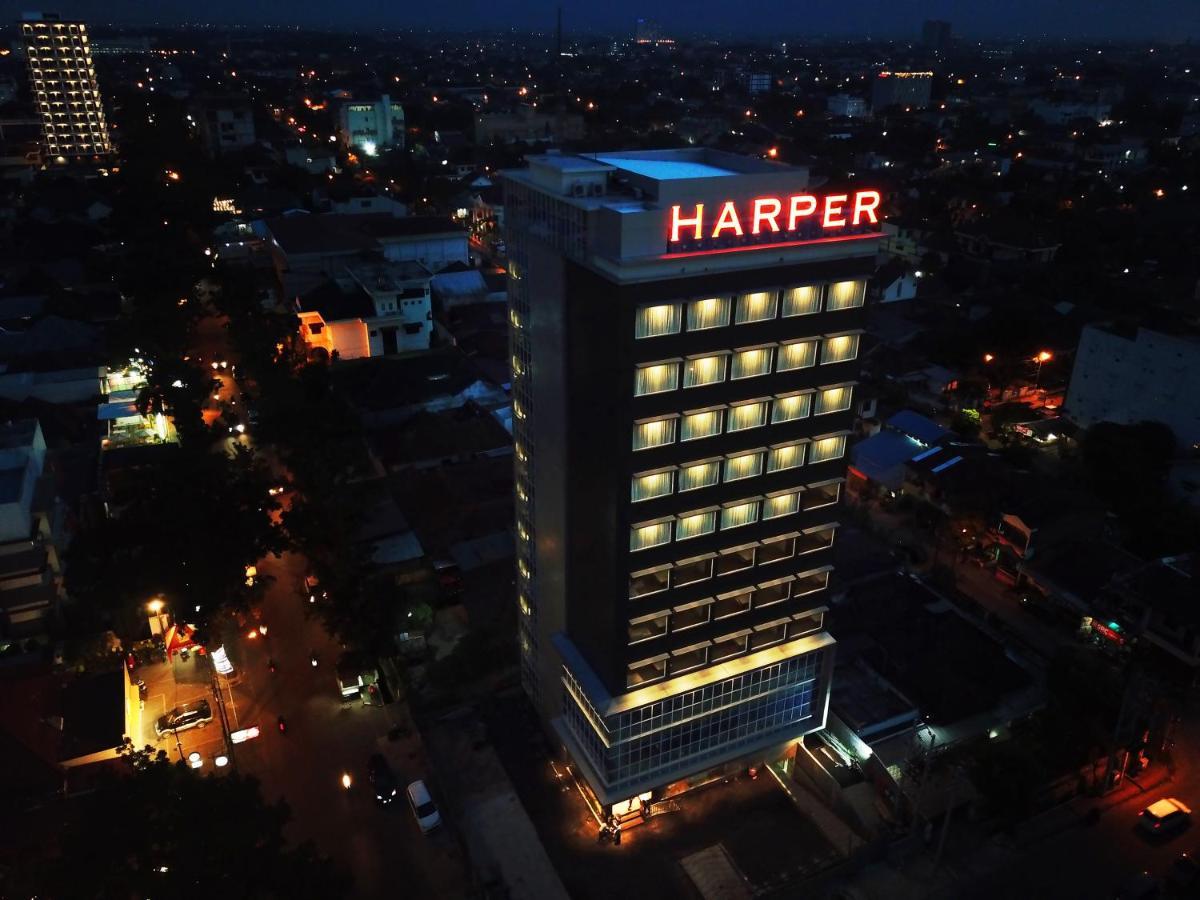 Harper Wahid Hasyim Medan By Aston Hotel Exterior photo